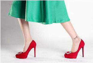 秋冬新款流行必备 女人不可或缺的10件时尚服装